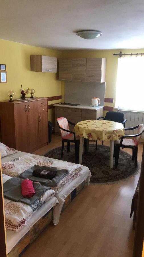 Apartmany Ingrid Besenova Ngoại thất bức ảnh